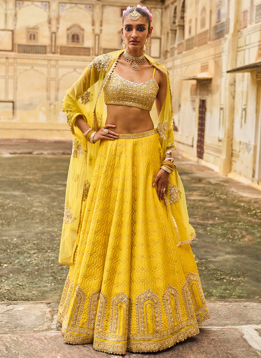 Laskara Lehengas – Lashkaraa India